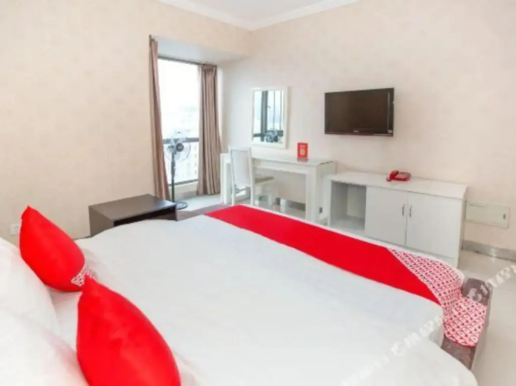 Куньмин: OYO Elegant Hotel (Kunming Good World)