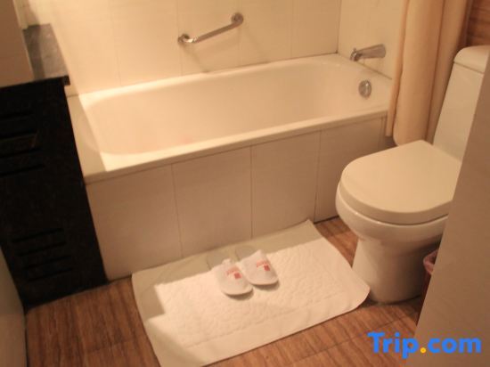 Мишань: Guibinlou Hotel