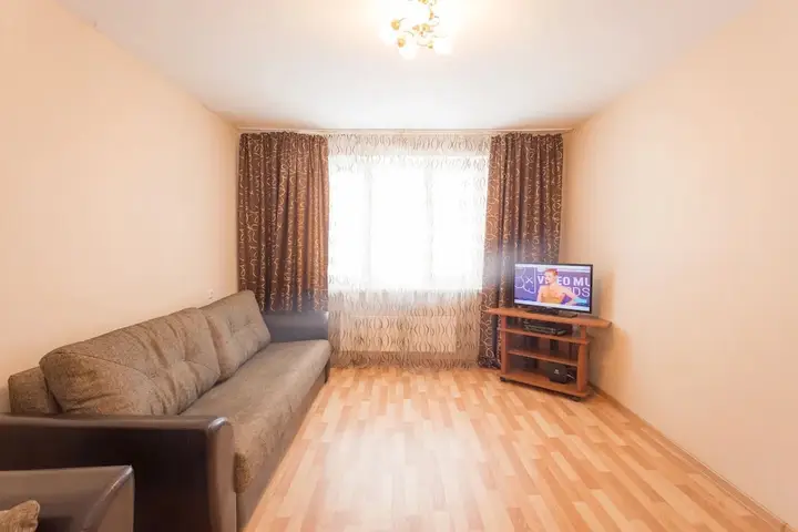 Нижний Новгород: Apartments on Volzhskaya embankment 25