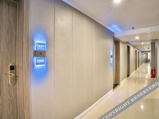 Гуджиао Лаоджие: Longli Cady Hotel