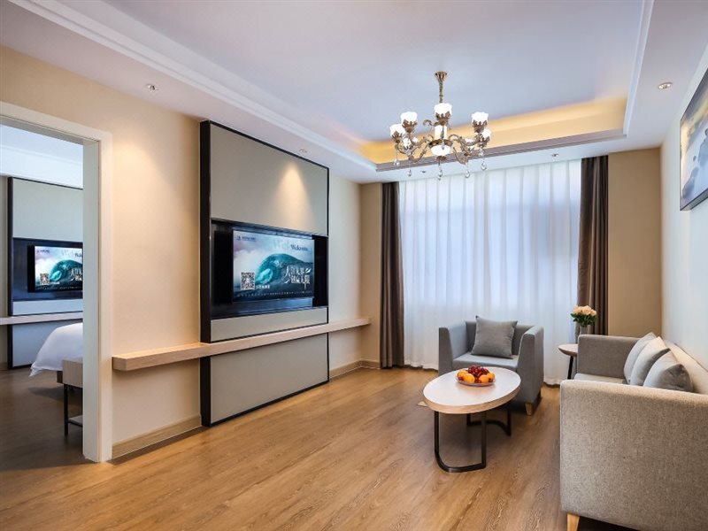 уезд Луи: Vienna International Hotel (Luyi Passenger West Station)