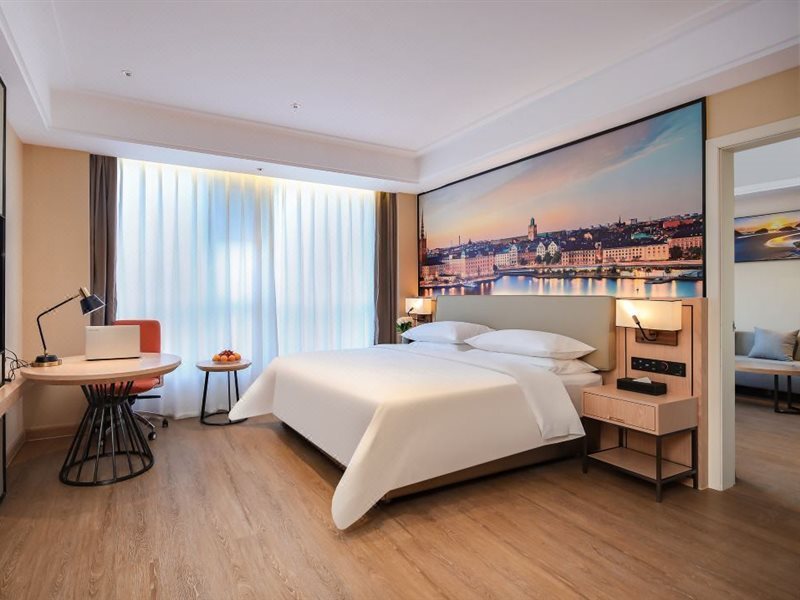 уезд Луи: Vienna International Hotel (Luyi Passenger West Station)