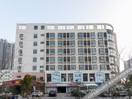 Уси: Super 8 Hotel (Wuxi Hubin Commercial Street)