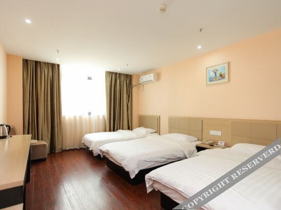 Уси: Super 8 Hotel (Wuxi Hubin Commercial Street)