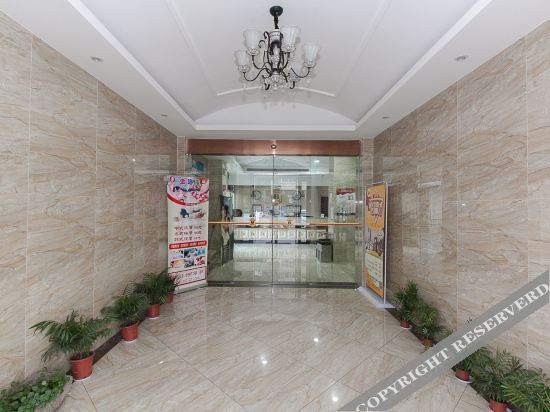 Уси: Super 8 Hotel (Wuxi Hubin Commercial Street)
