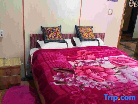 Дечен: Weixi Fukelai Boutique Hotel