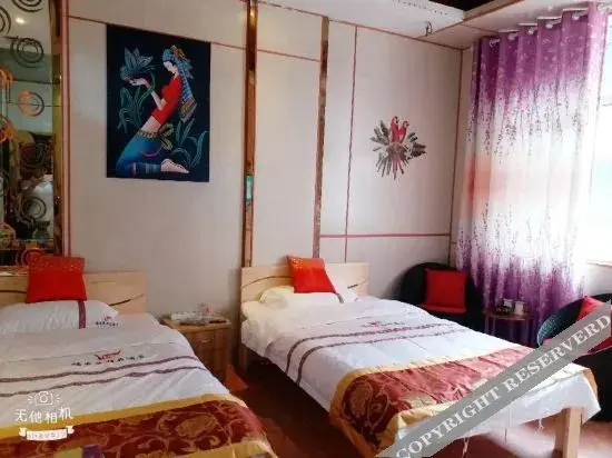 Дечен: Weixi Fukelai Boutique Hotel