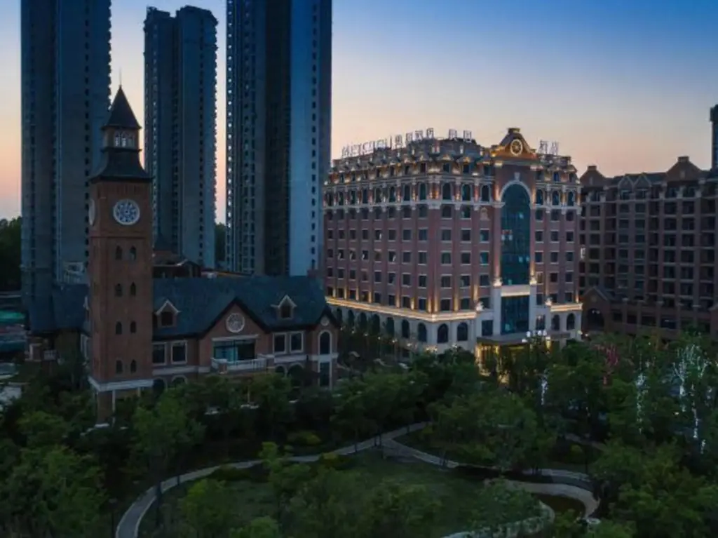Чжумадянь: Ramada by Wyndham Zhumadian West Station