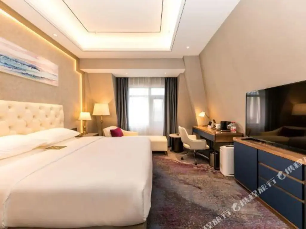 Чжумадянь: Ramada by Wyndham Zhumadian West Station