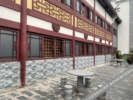 Хэфэй: Feixi First Station B&B E-sports Hotel
