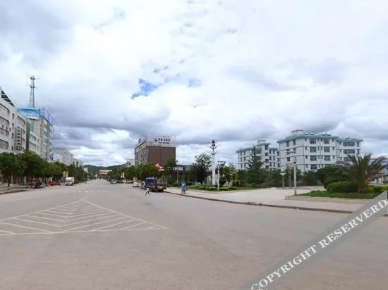 Лунчуань: Hua Xin Hotel