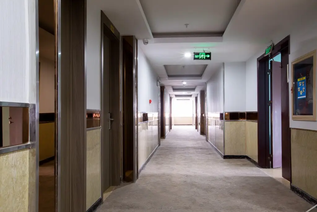 Нинбо: Yilai Hotel (Cixi Zhangqi colorful Plaza Hotel)