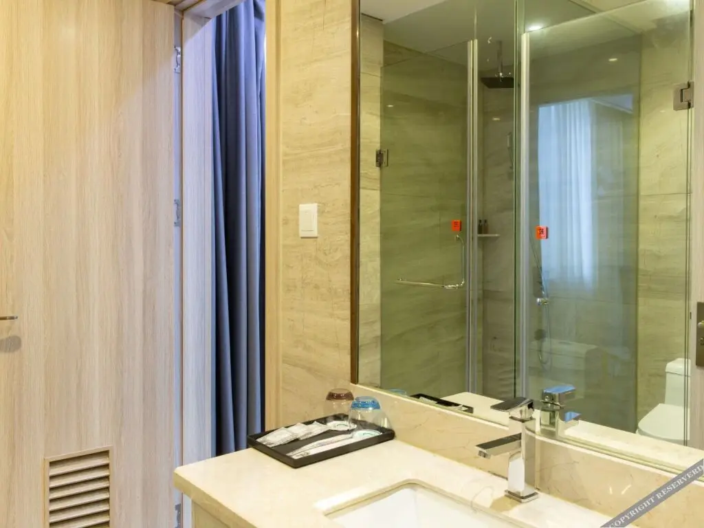Нинбо: Yilai Hotel (Cixi Zhangqi colorful Plaza Hotel)