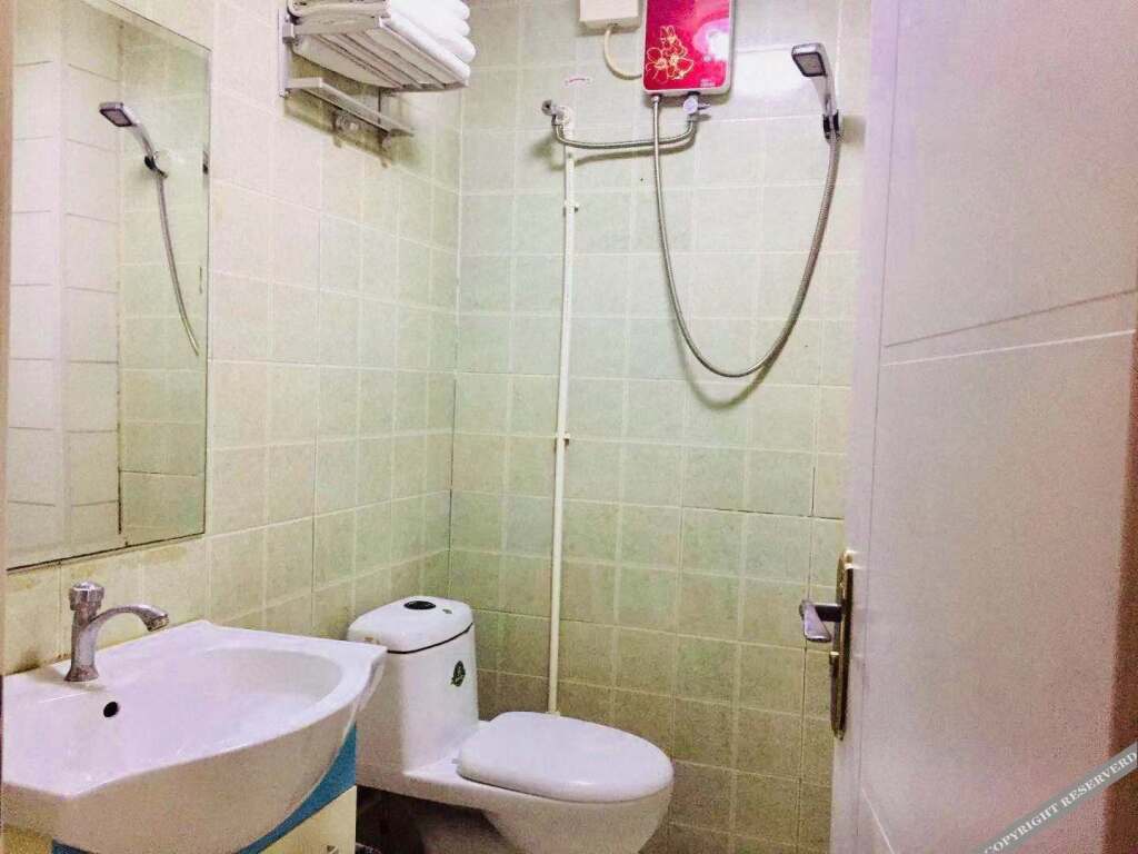 Лайчжоу: Laizhou 58 Post Station Express Hotel Bus Station 1