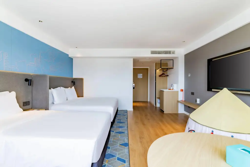 Хух-Хото: Holiday Inn Express Hohhot East Station, an IHG Hotel