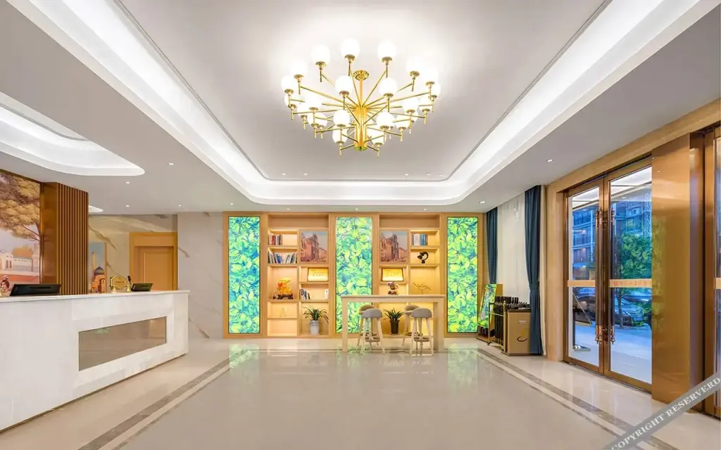 Хэчи: Vienna 3 Best Hotel (Huanjiang Maonan Jinjie Branch)