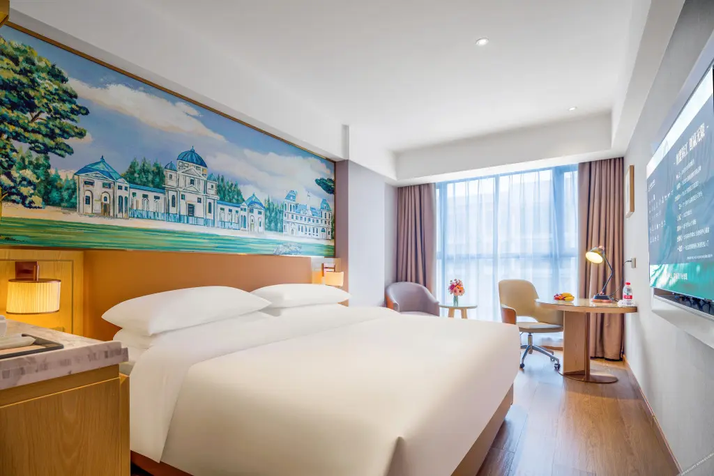 Хэчи: Vienna 3 Best Hotel (Huanjiang Maonan Jinjie Branch)