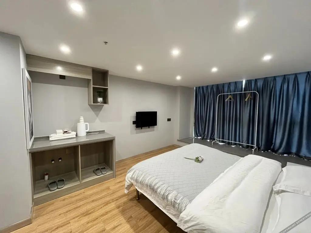 Уси: Xsoho self service apartment (Wuxi East high speed railway station store)