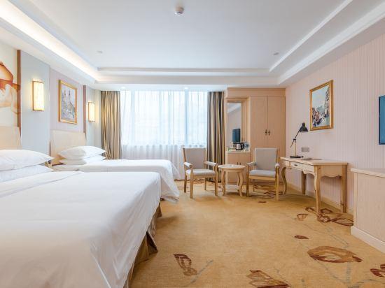 Чичжоу: Vienna International Hotel (Chizhou High-speed Railway Station)