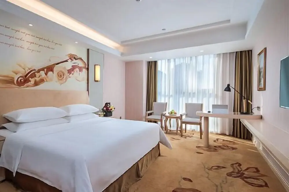 Чичжоу: Vienna International Hotel (Chizhou High-speed Railway Station)