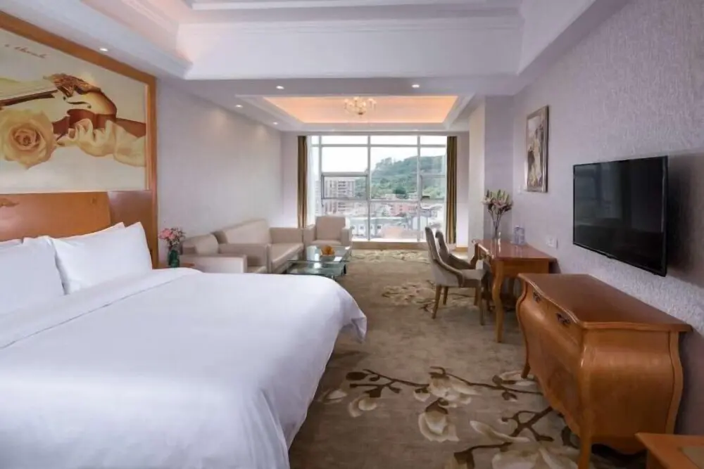 Дунгуань: Vienna International Hotel (Dongguan Fengshen Avenue)