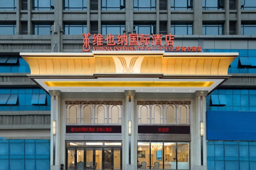 Vienna International Hotel (Huizhou Daya Bay Coastal Park Branch) — фото 1