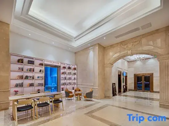 Шэньчжэнь: Vienna International Hotel (Shenzhen Pinghu Metro Station)