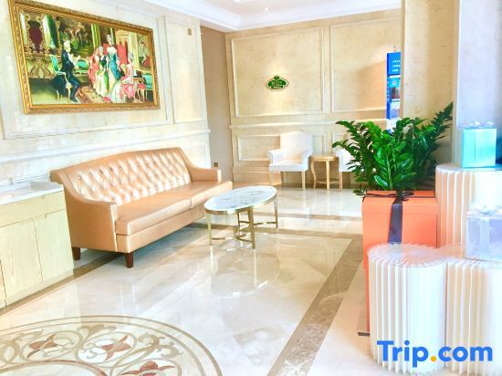 Шэньчжэнь: Vienna Hotel (Shenzhen Window of the World, Qiaocheng East Metro Station)