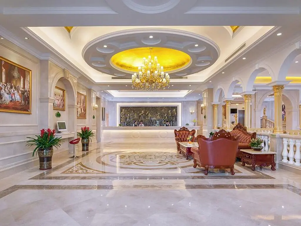 Шэньчжэнь: Vienna Hotel Shenzhen Longgang Dayun Center Branch