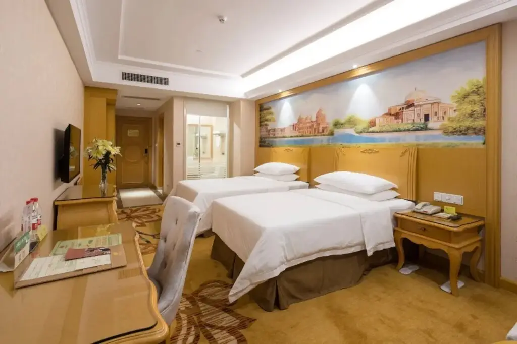Шэньчжэнь: Vienna Hotel (Shenzhen Haorizi)