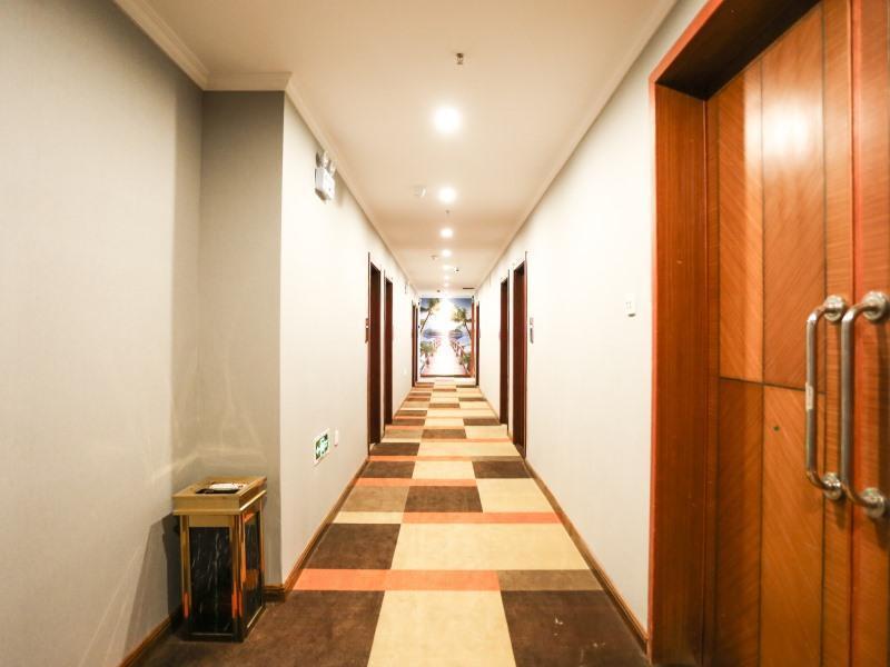 Хэфэй: Shell Hefei Feidong County Baogong Avenue Yulong M