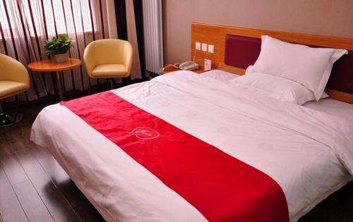 Дежоу: Thank Inn Chain Hotel Shandong Dezhou Qihe Sunshine Plaza