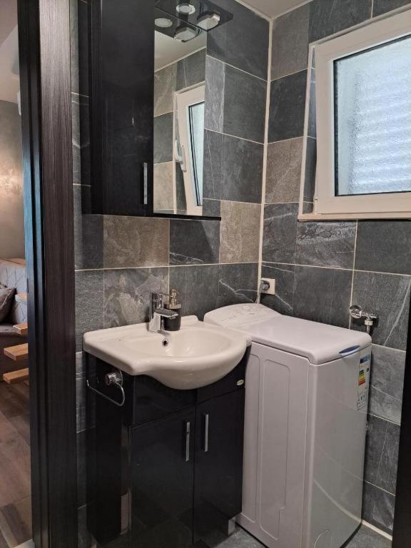 Доброта: Amazing Flat with View in Prčanj Montenegro