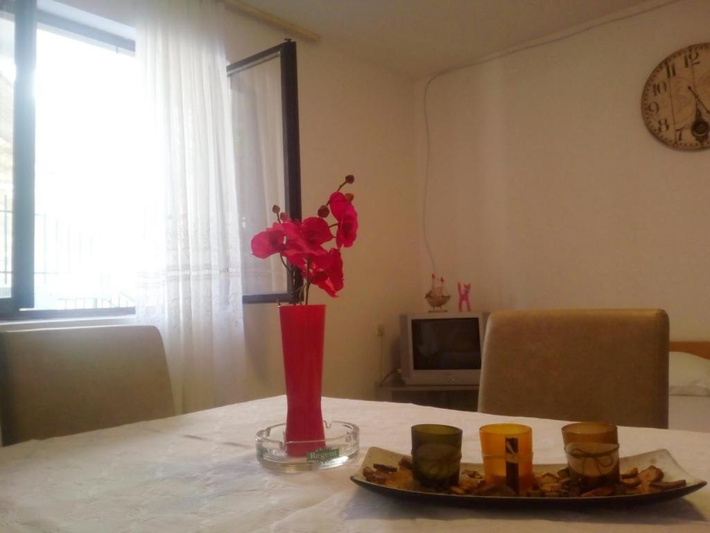 Доброта: Apartment Kotor-Andrija Jovanovic