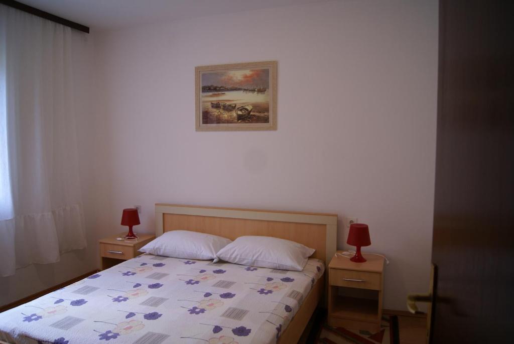 Доброта: Apartment Kotor-Andrija Jovanovic