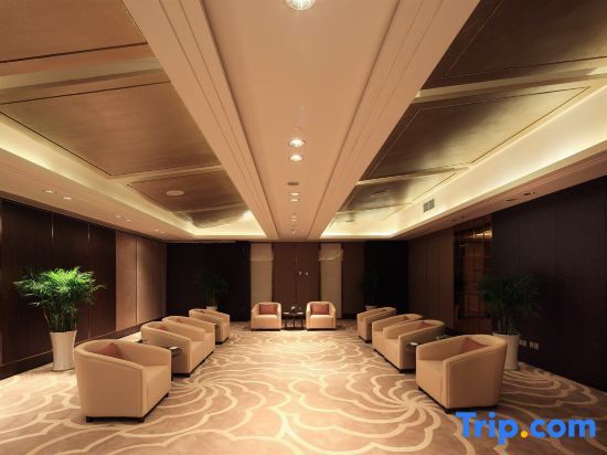 Чунцин: Howard Johnson Puhui Plaza Chongqing Qijiang