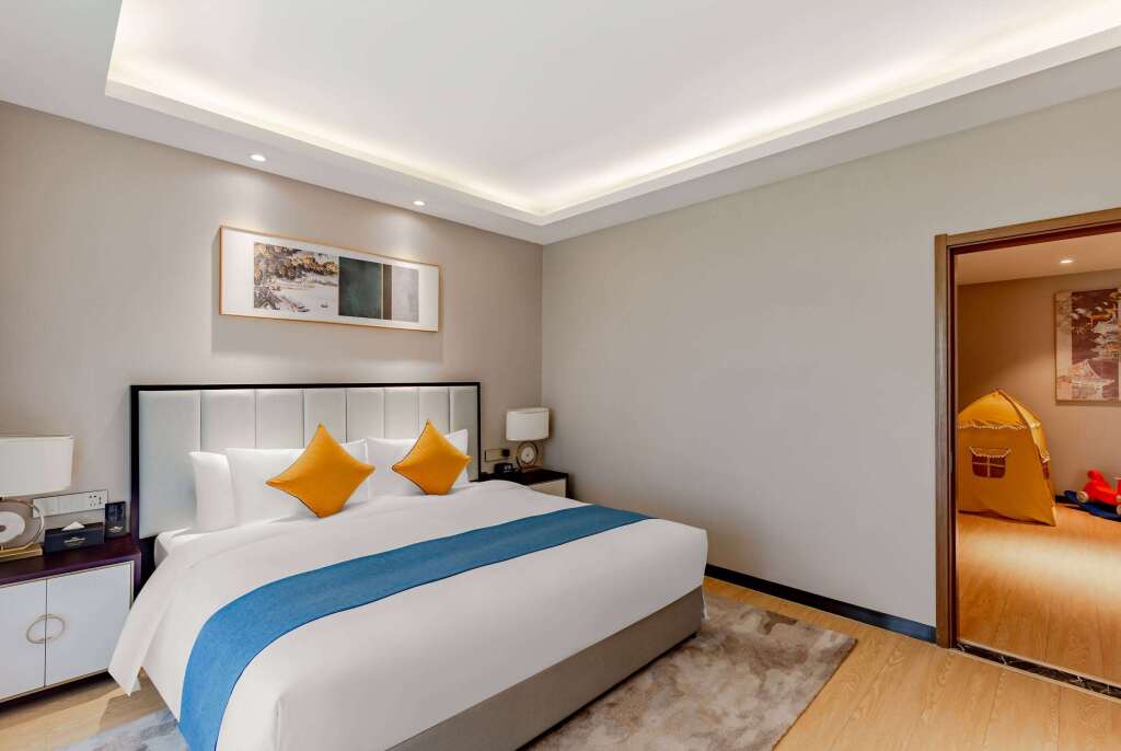 Хуайбэй: Howard Johnson Lakeview Hotel Huaibei