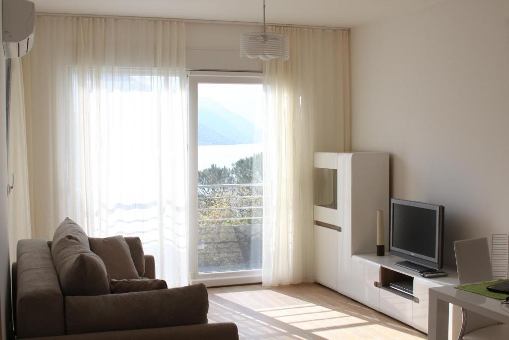 Доброта: Apartment with Sea View