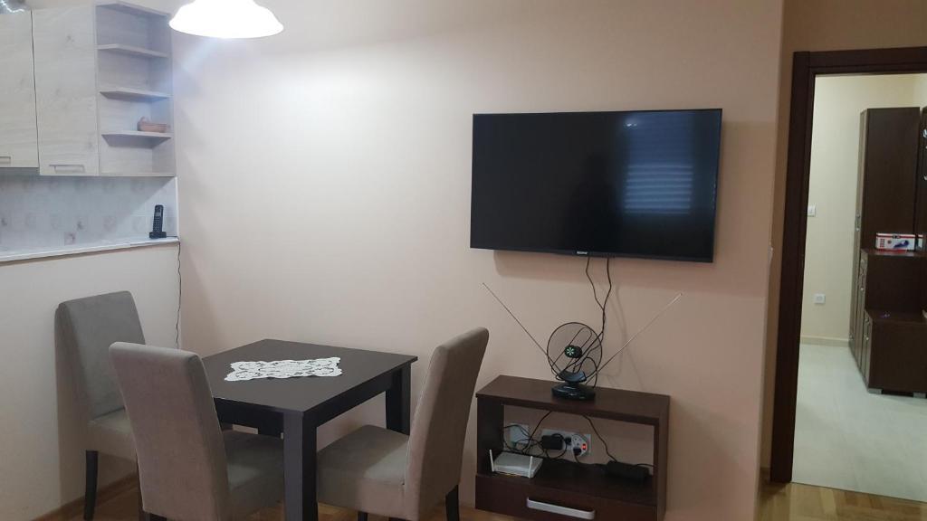 Доброта: Nikolina Apartments