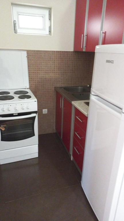 Бечичи: Apartment Milan