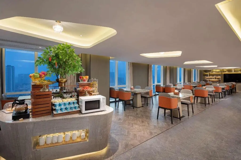 Гуанчжоу: Guangzhou Ramada Encore Hotel (Jiangnanxi Subway Station R&F Haizhu City Branch)