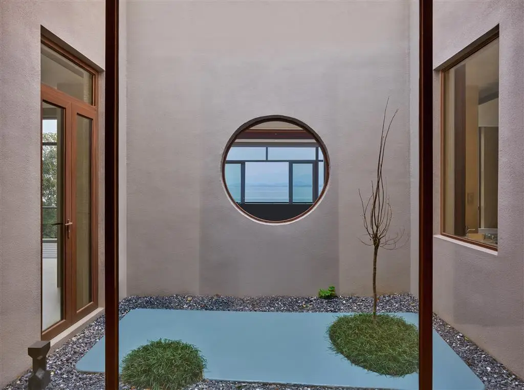 Цзюцзян: Lushan West Sea Resort, Curio Collection by Hilton