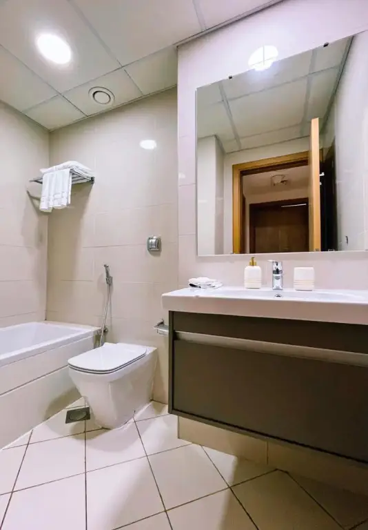 Дубай: 5 Star Serviced Apartment with Beach Access in the Heart of Dubai Marina Free Welcome Gift Box Upon Arrival