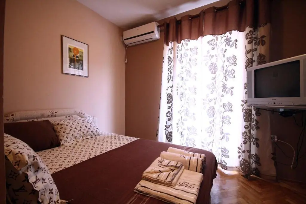 Будва: Apartments Vila Galileo
