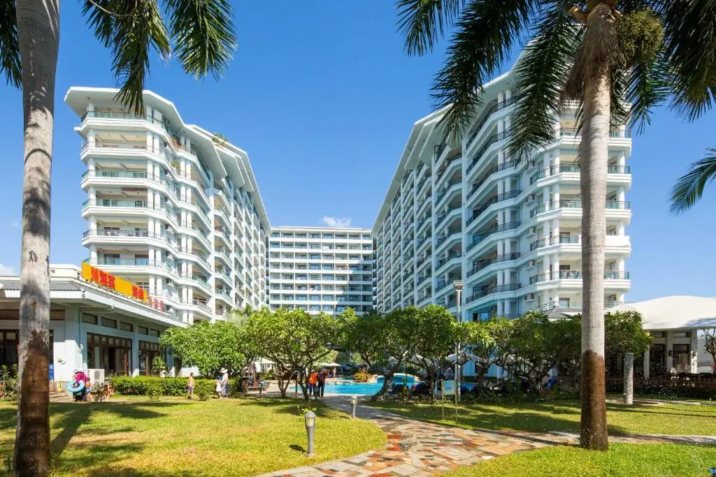 Sanya Bay Mountain and Sea Apartment — фото 1