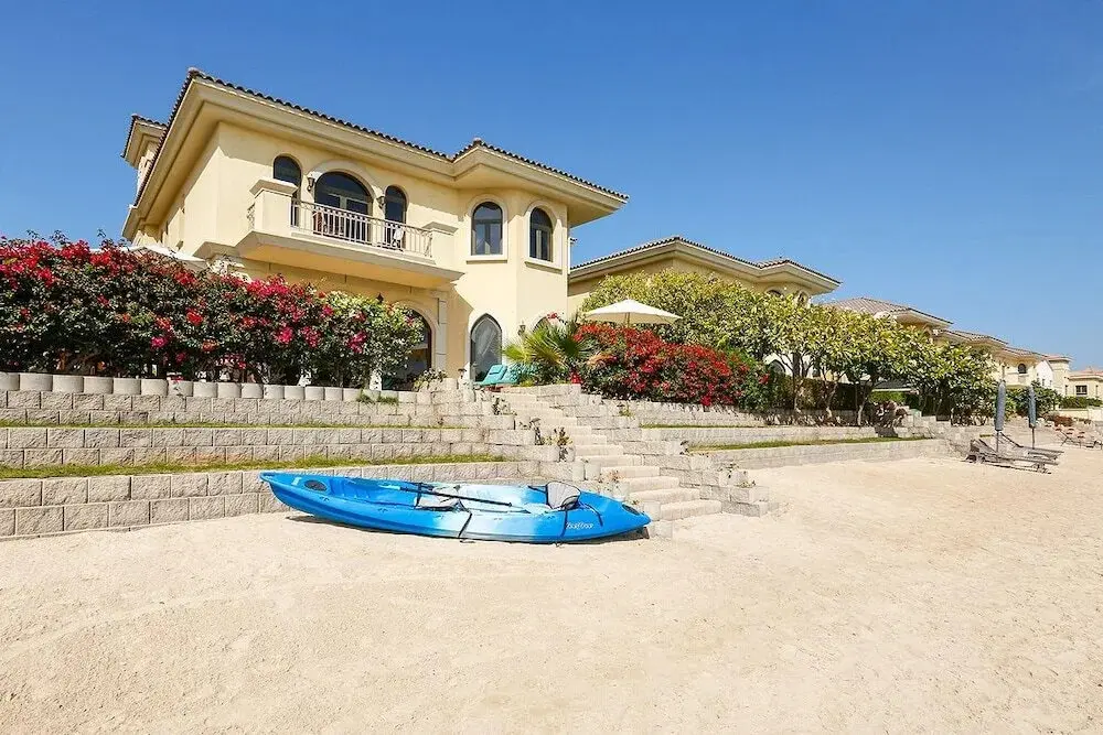 Дубай: The Palm Jumeirah Villas - Frond F