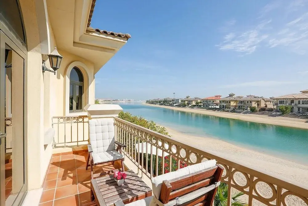 Дубай: The Palm Jumeirah Villas - Frond F