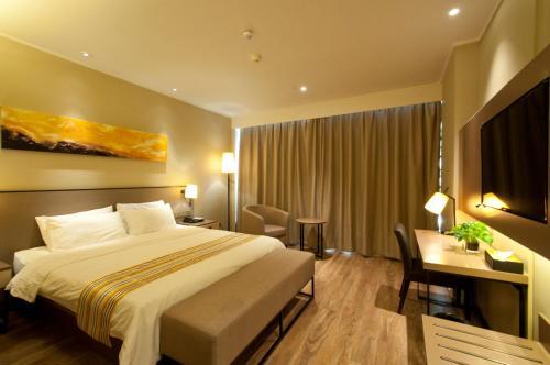 Жичжао: Home Inn Plus Rizhao Jinan Road International Finance Center