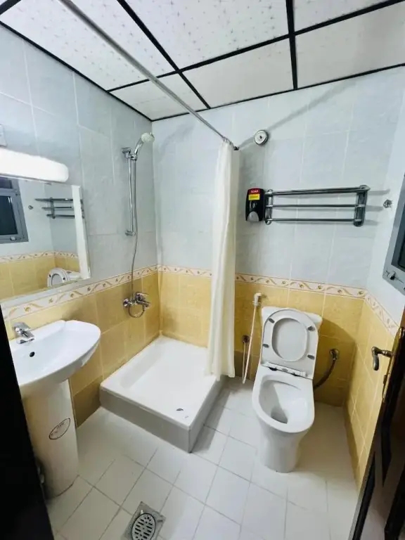 Дубай: London Hotel