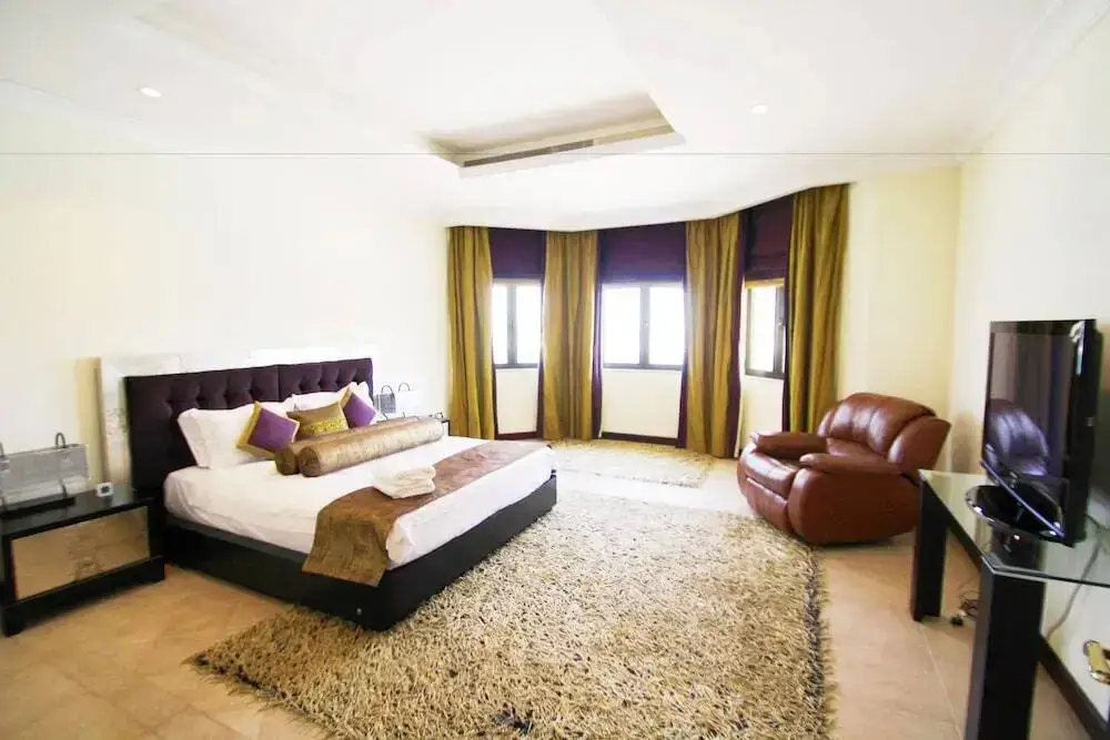 Дубай: The Palm Jumeirah Villas - Frond H